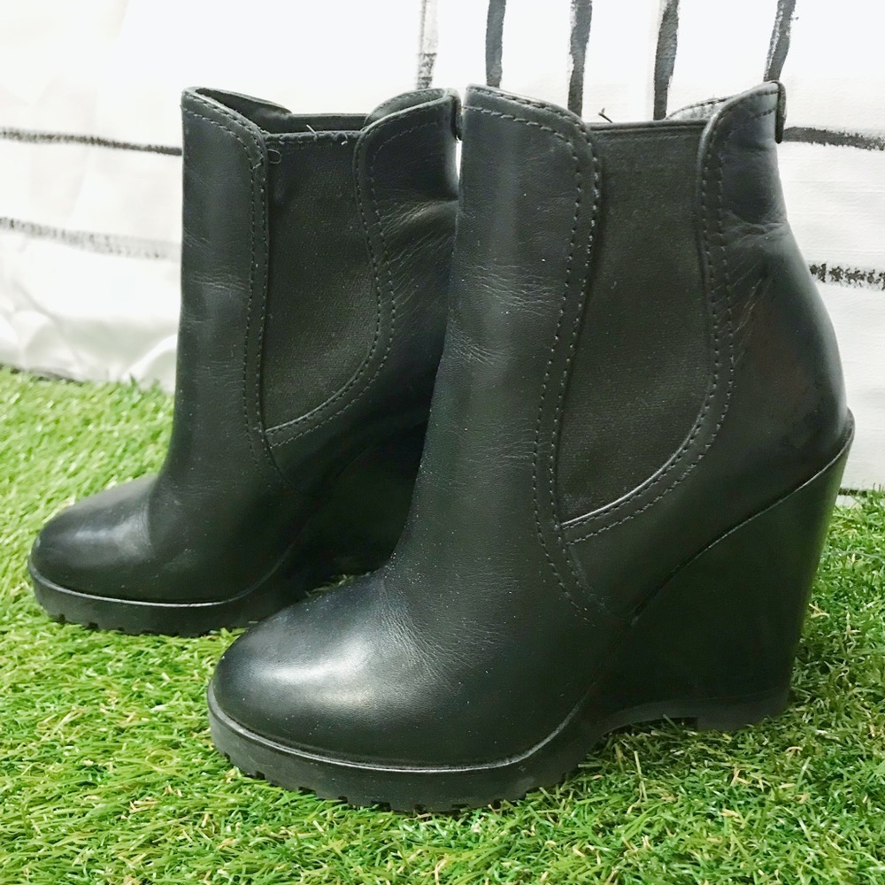 Michael Kors Combat wedges SOLD